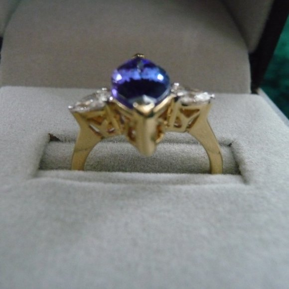 GORGEOUS 3.09ct Tanzanite & diamond ring - Picture 4 of 7